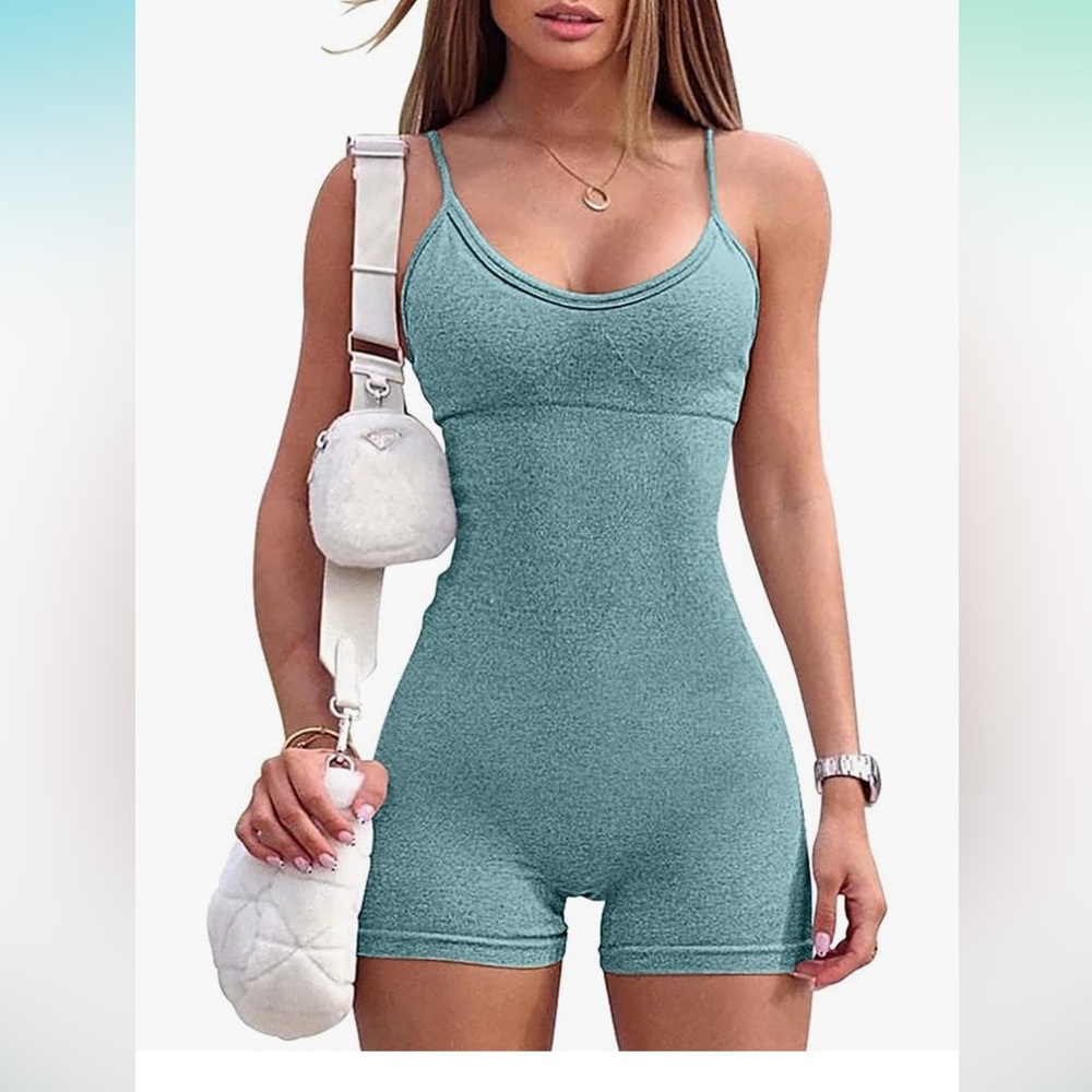 Workout jumper- Brand new